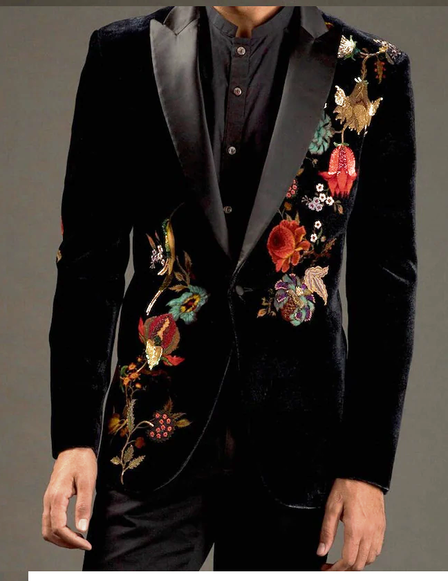 Men 2pc Black Embroidery Suit (NS-14)