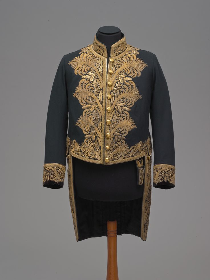 Men 3pc French Rococo Fashion 18th Century Suit Costume Hand Embroidery Free Lace Jabots & Cuff (HS-117) Bespoke Point